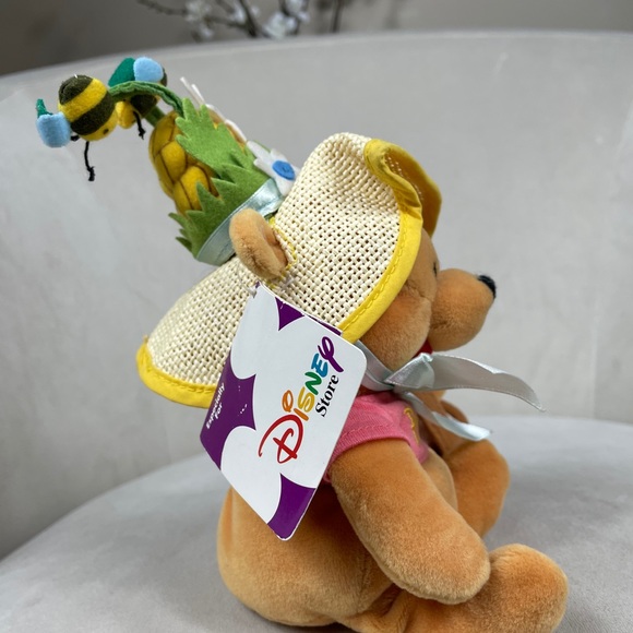 NWT Vintage Disney Easter Bonnet Pooh Beanie Plush - Picture 8 of 13